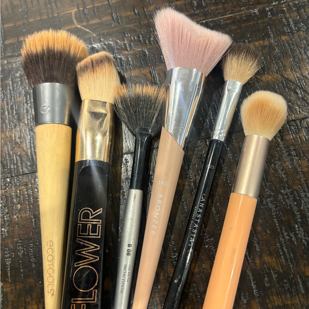 Make up brushes